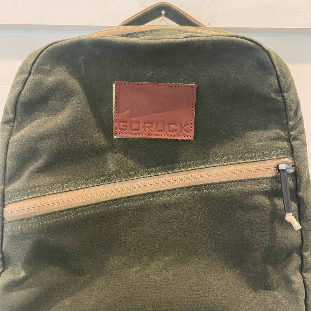 GORUCK 18L Heritage waxed Canvas Bullet Ruck - Olive and Field Tan